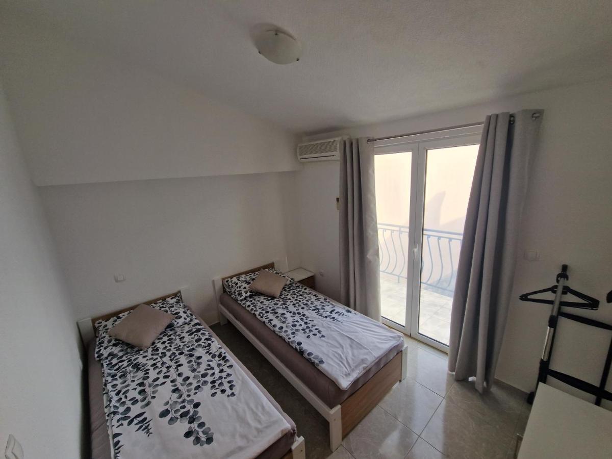 Sacher Apartament Igrane Εξωτερικό φωτογραφία